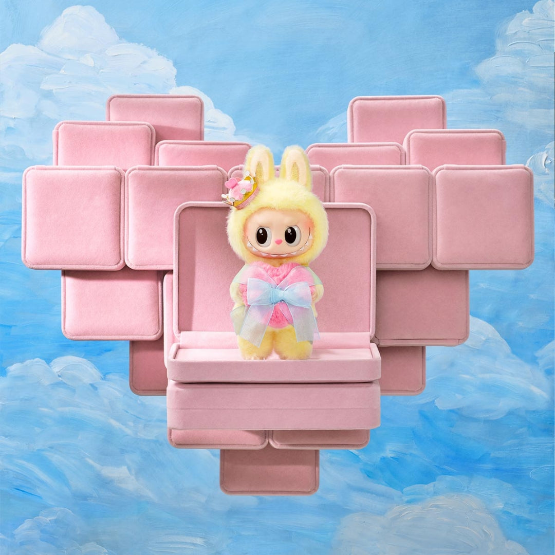 POP MART Labubu The Monsters Let’s Checkmate Vinyl Plush Hanging Card (Queen, 17cm)